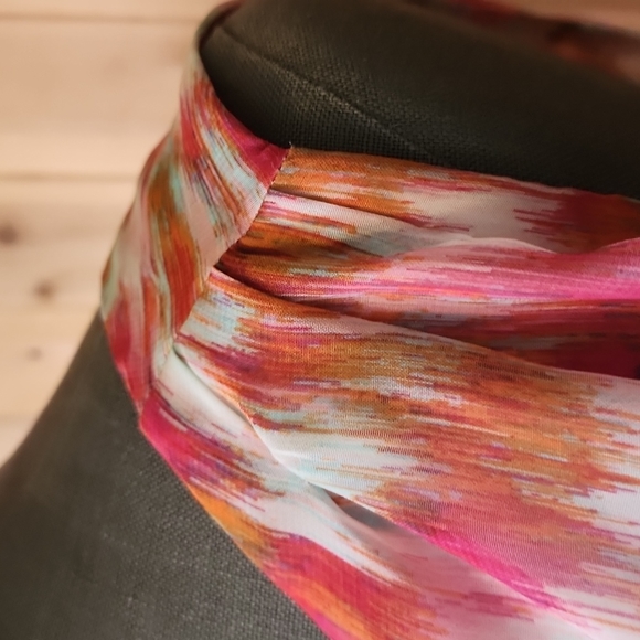 Bisou bisou surplice dress - Picture 8 of 12